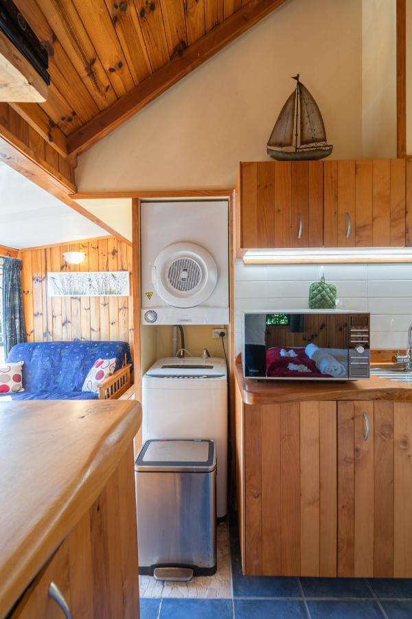 Supacute Character Cottage, Wifi, Sky Tv, Spa Bath, Spa Bath, Dble Kayak And Possibly A Car! Palm Beach Екстериор снимка